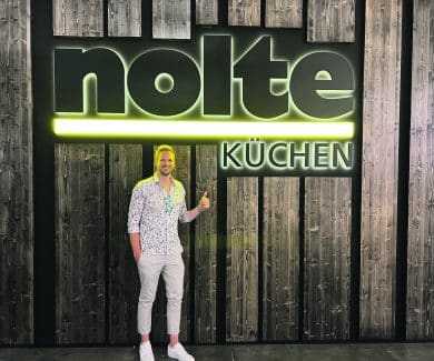 Karriere von Anfang an: Florian Flügel präsentiert Nolte Küchen. Foto: privat